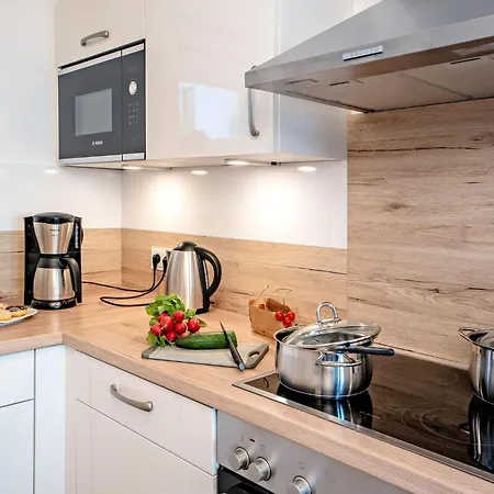 Fewo-kleine-auszeit-by-seeblick-ferien-oro-direkter-wasserblick-am-strand *