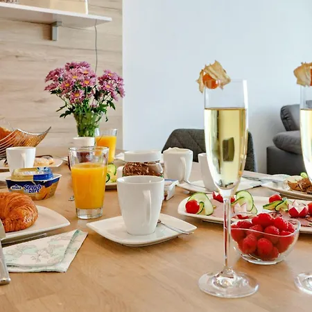 Fewo-kleine-auszeit-by-seeblick-ferien-oro-direkter-wasserblick-am-strand * Olpenitz