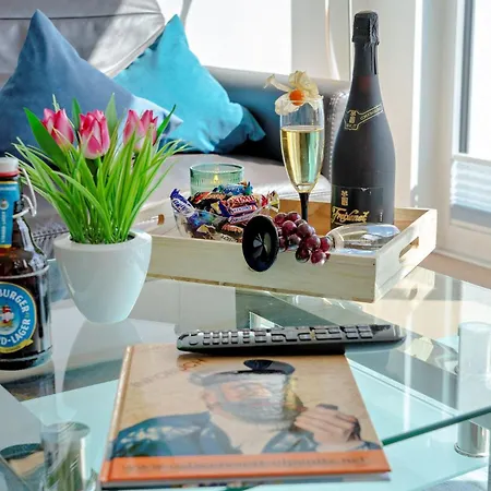 Fewo-kleine-auszeit-by-seeblick-ferien-oro-direkter-wasserblick-am-strand *